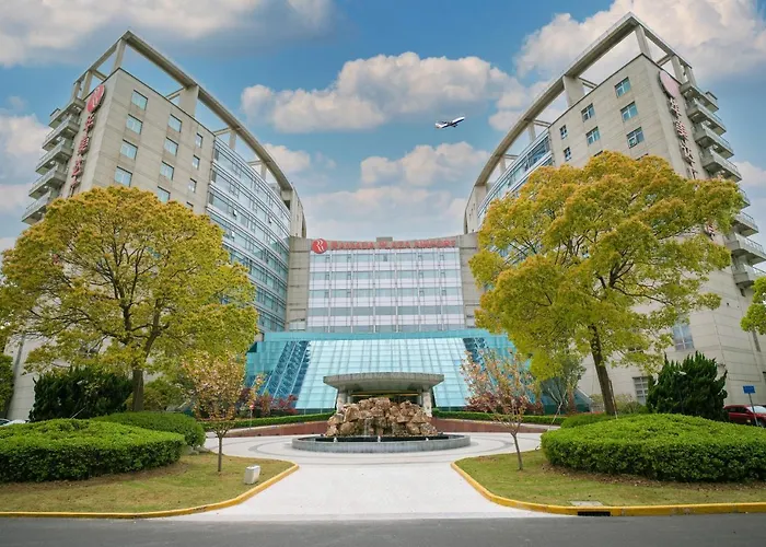 Ramada Plaza Shanghai Pudong Airport - 3 Mins To Pvg Depature Floor & Check Entrance With Hotel Shuttle