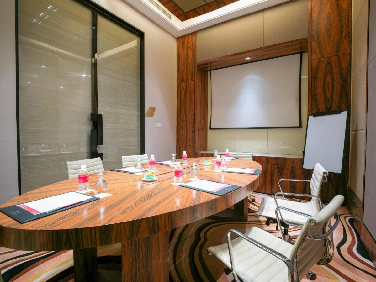 Ramada Plaza Pudong Airport - 3 Mins To Pvg Depature Floor & Check Entrance With Shuttle Hotel 4*