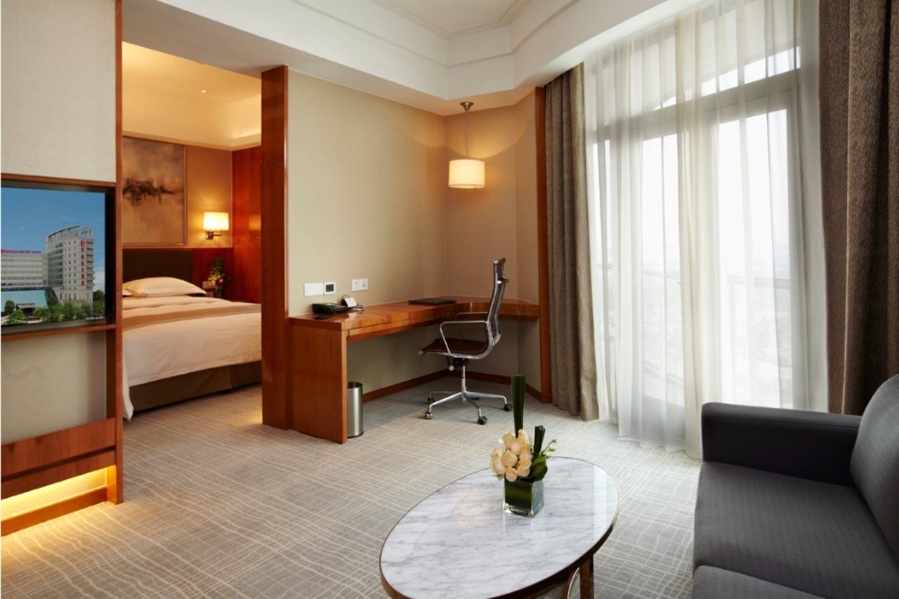 Ramada Plaza Pudong Airport - 3 Mins To Pvg Depature Floor & Check Entrance With Shuttle 4* Shanghai