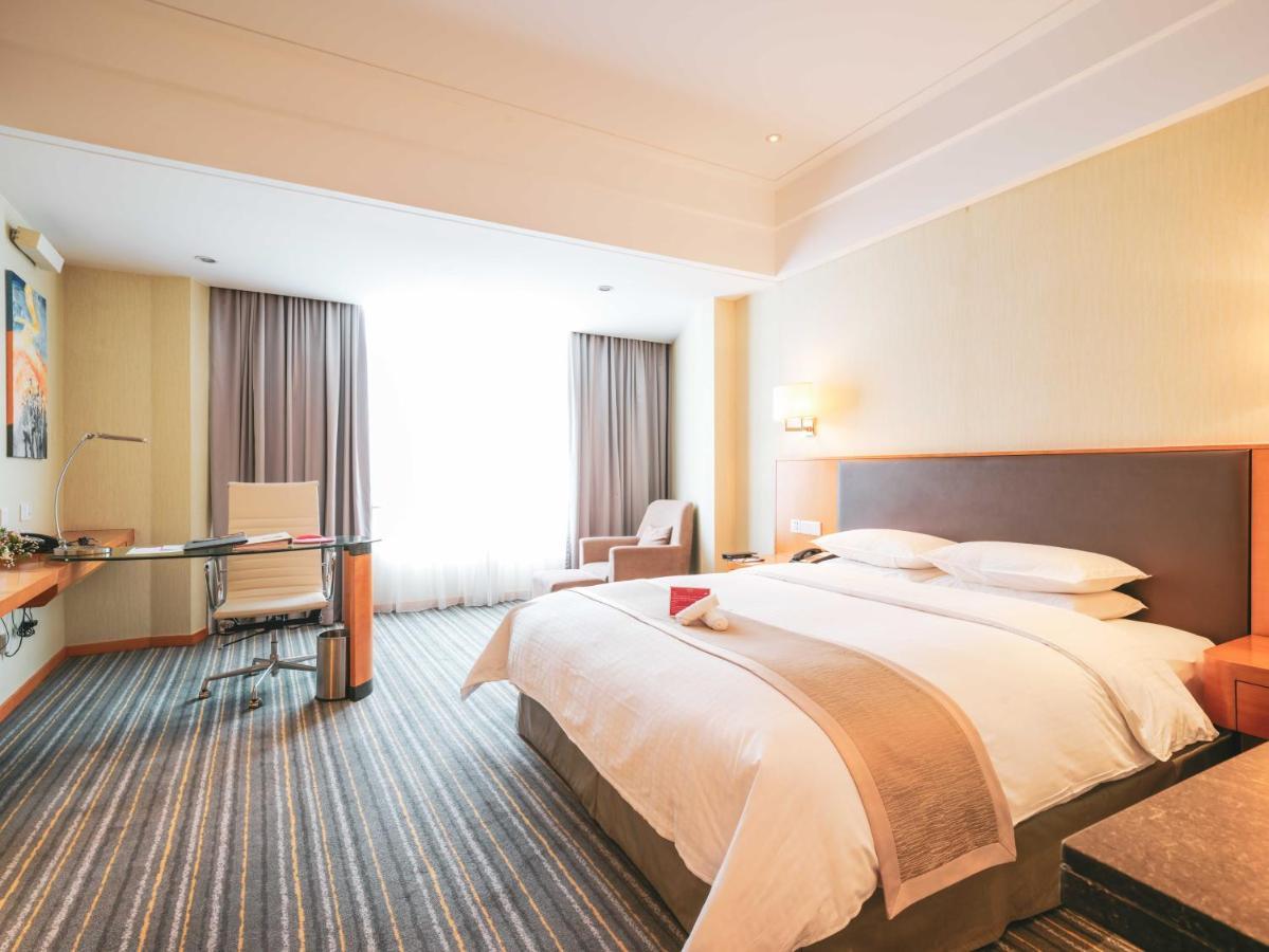 Hotel Ramada Plaza Pudong Airport Shanghai