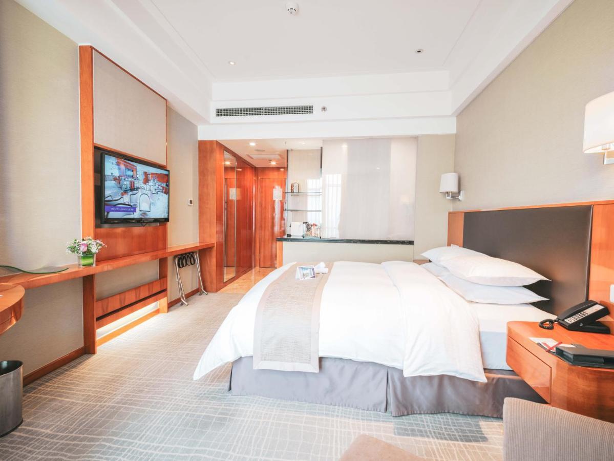 Ramada Plaza Pudong Airport Hotel Shanghai