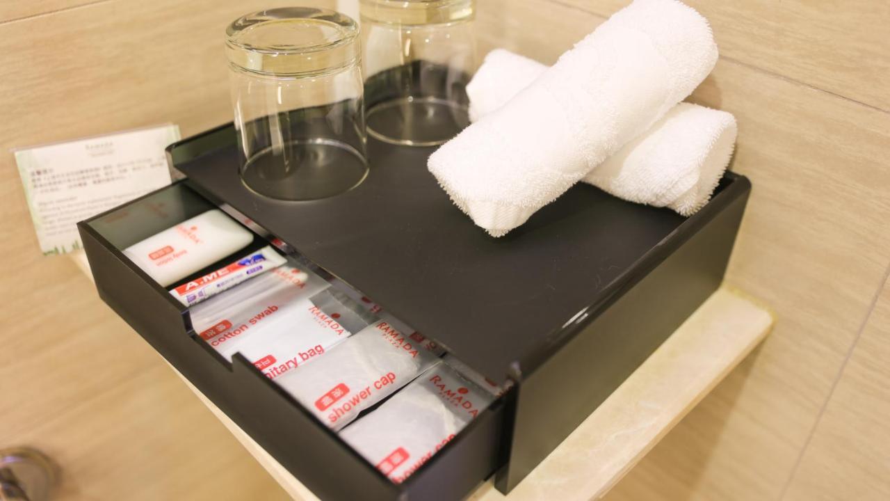 Ramada Plaza Pudong Airport - 3 Mins To Pvg Depature Floor & Check Entrance With Shuttle Shanghai