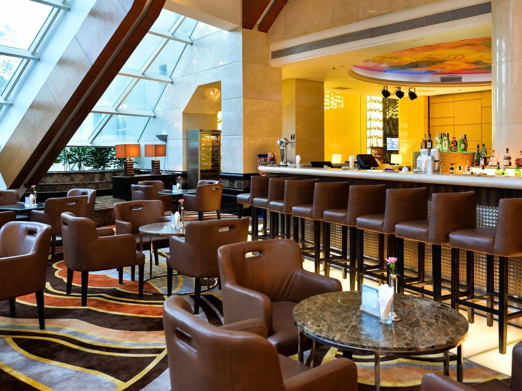Hotel Ramada Plaza Pudong Airport 4*