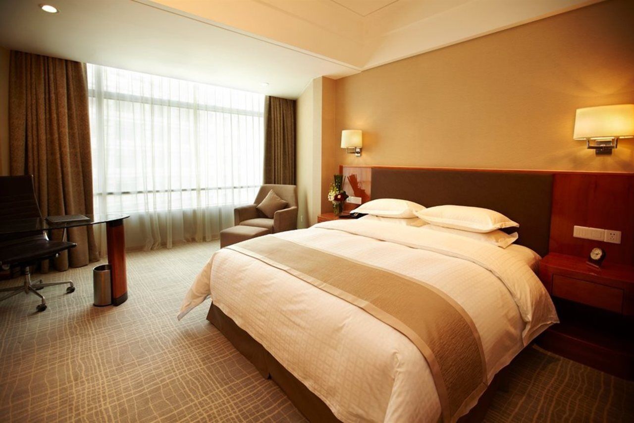 Ramada Plaza Pudong Airport - 3 Mins To Pvg Depature Floor & Check Entrance With Shuttle Shanghai